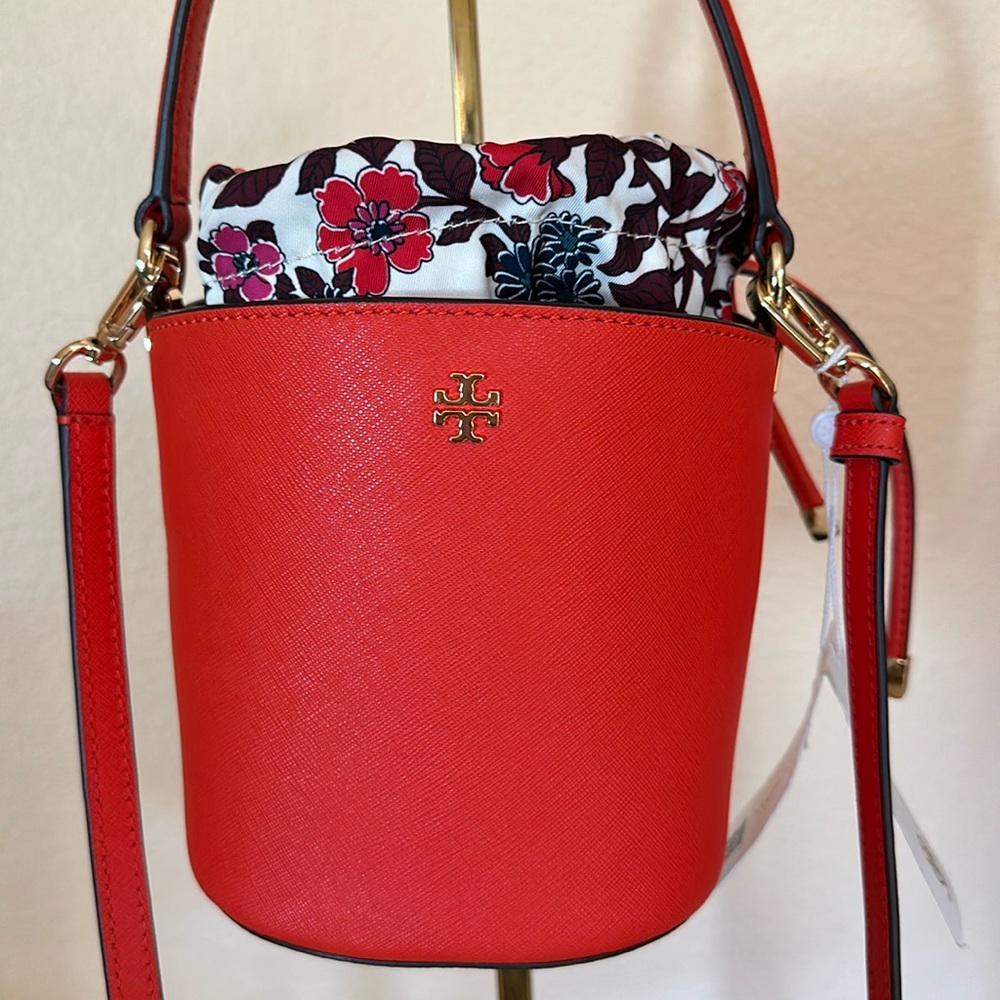🍒Tory Burch Emerson Mini Bucket Bag & Dust Bag!